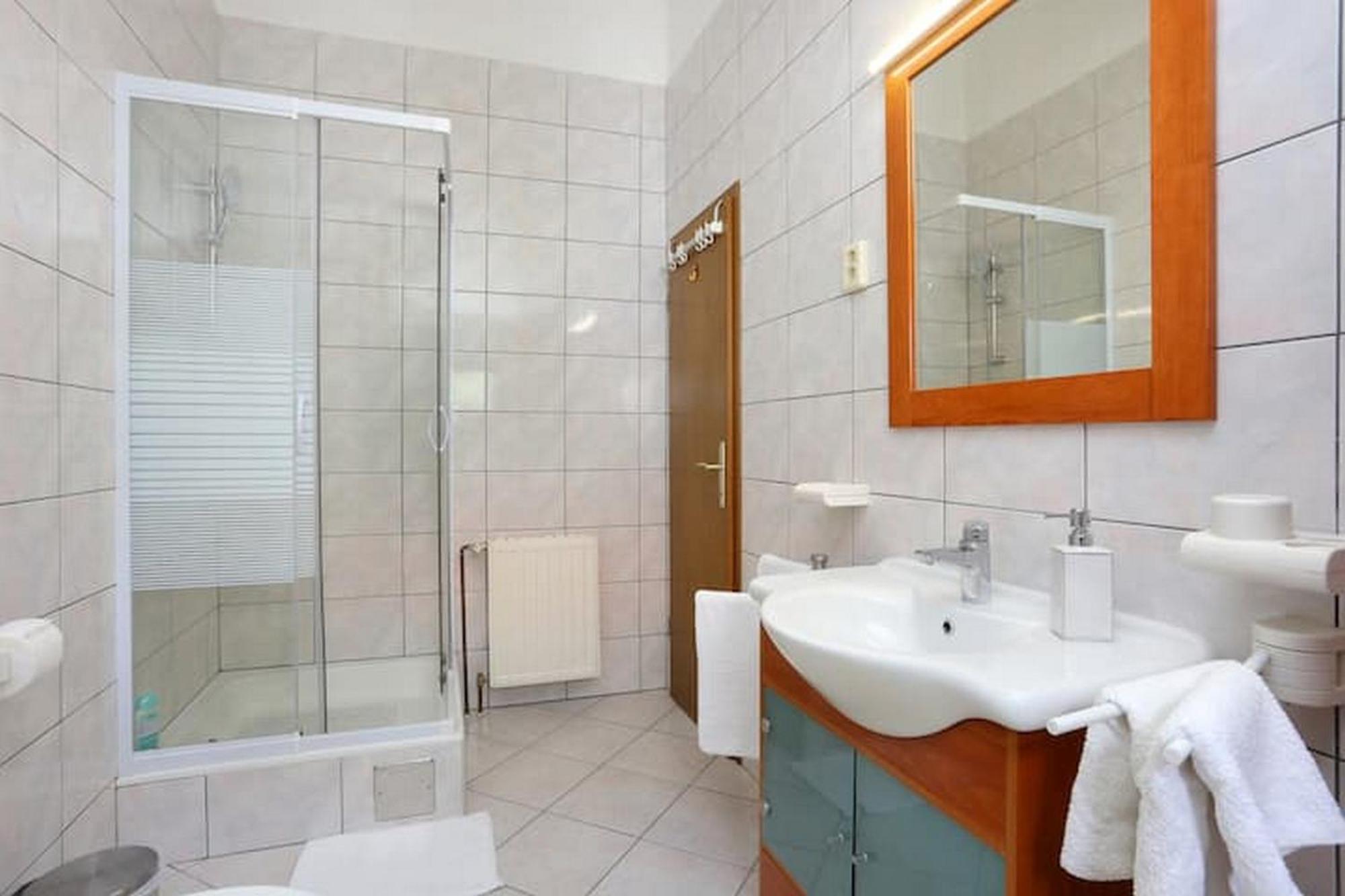Holiday Home Mons Aureus Gornje Sitno Экстерьер фото